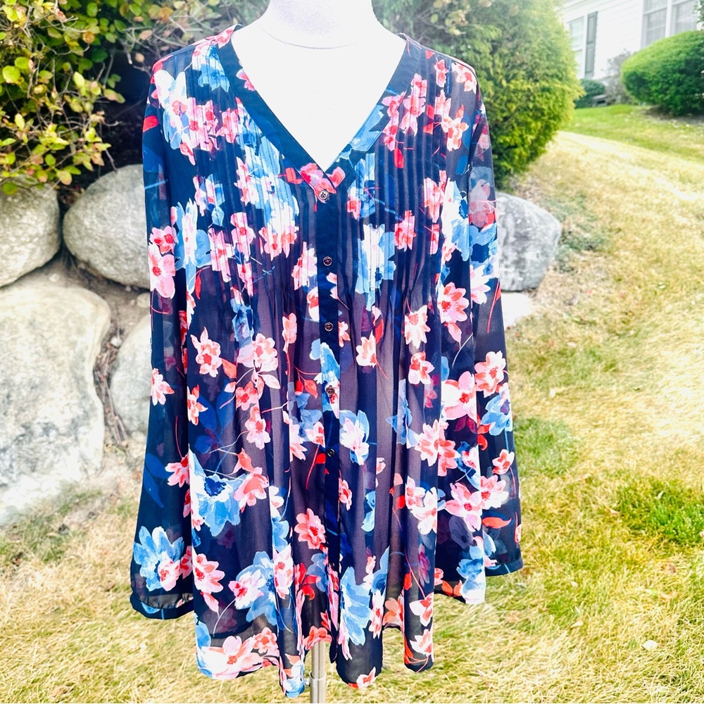 A Pea In The Pod Sheer Floral Button Down Maternity Blouse Size L - Picture 5 of 15